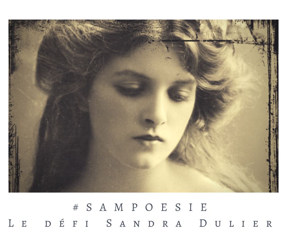 Que vous inspire cette photo ? A vos poèmes #Sampoésie. #inspiration  #femme #vintage #carte #1900  #écrire #poésie.