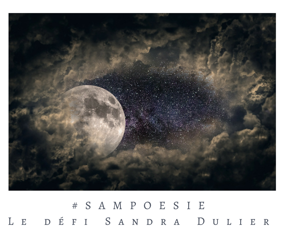 Que vous inspire cette photo ? A vos poèmes #Sampoésie. #lune #ciel #nuages #nuit #étoiles #écrire #poésie.